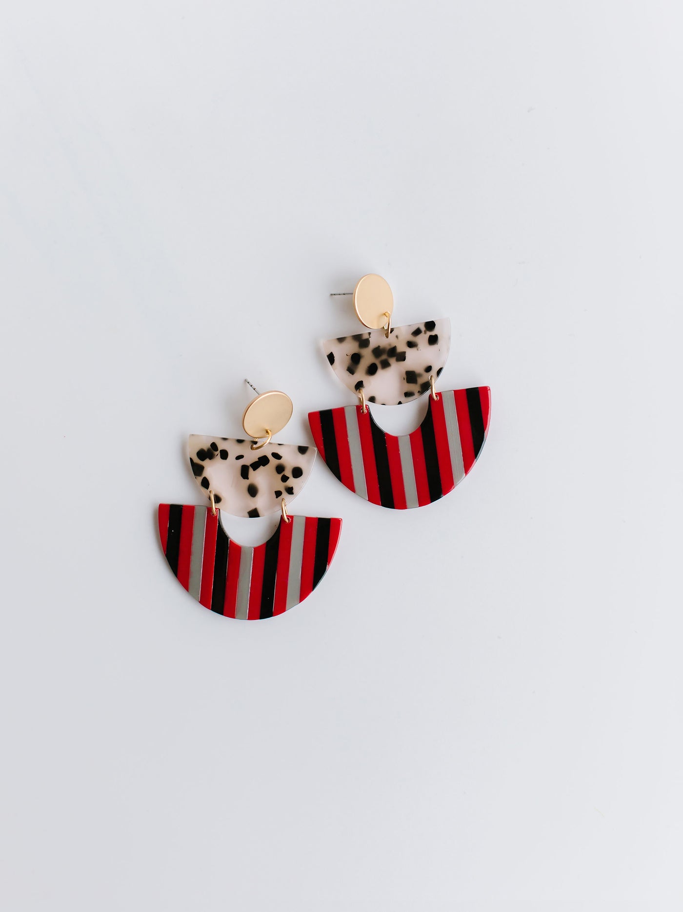 Emorie Earrings | Crimson