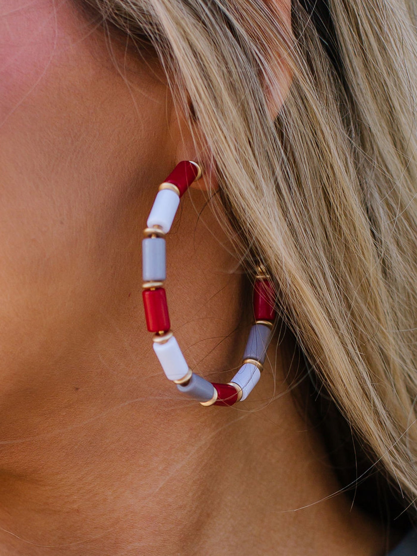 Cara Earrings | Crimson