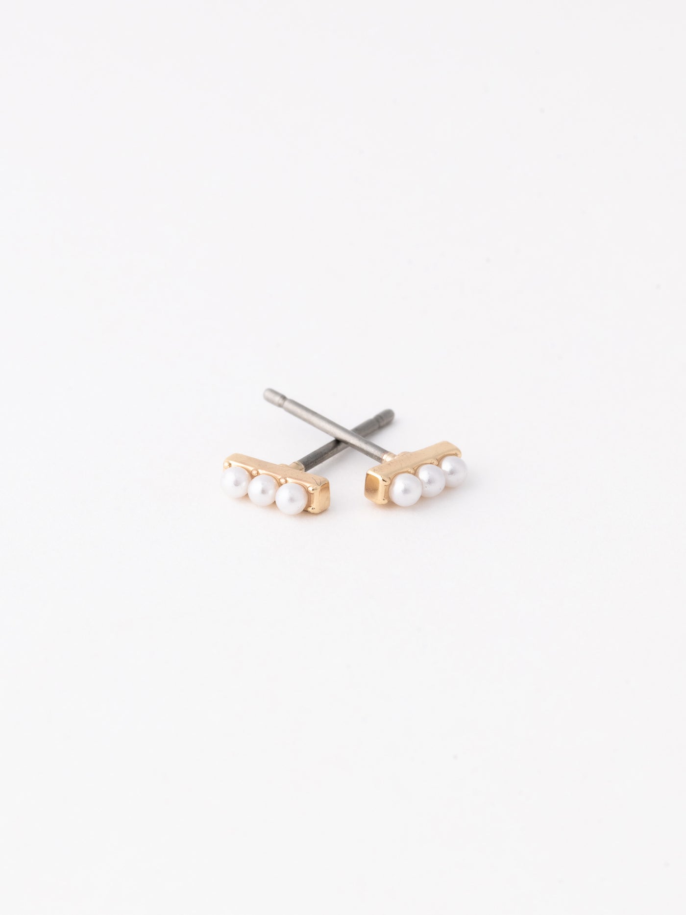 Mindy Pearl Earrings